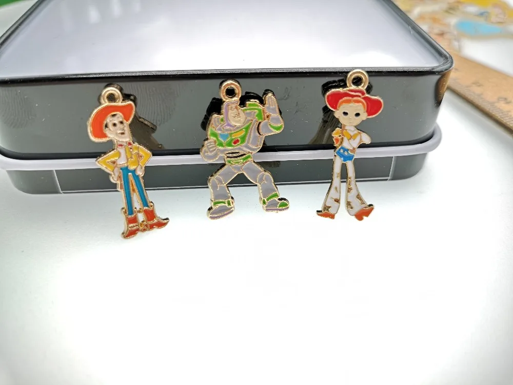 Набор из 10 шт. цветные серьги с героями мультфильмов и ожерелье брелок