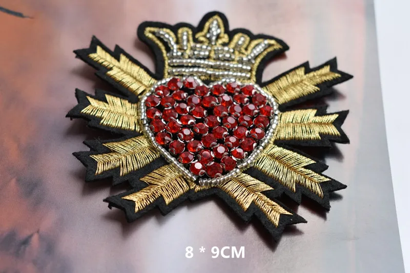 Нашивки в виде красного бриллианта вышитая аппликацией сердца Корона 2
