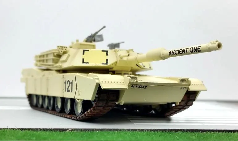 Подлинная TRUMPETER 1: 72 американская M1A1 модель танка MBT Редкая коллекционная