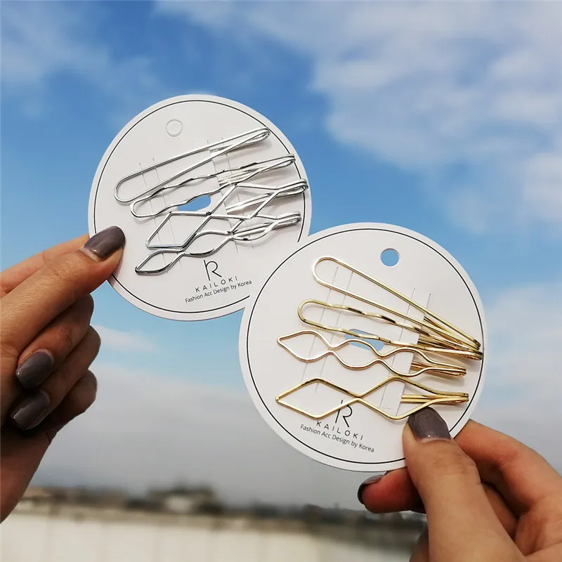 Модные простые золотого цвета геометрические металлические заколки для волос с элегантными жемчужными украшениями в корейском стиле для свадебных нарядов женщин.