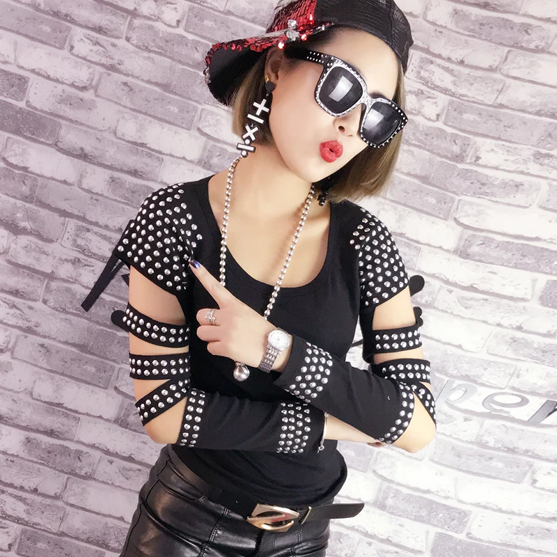 Женская футболка черная с принтом Бриллиант длинным рукавом и стразами на весну