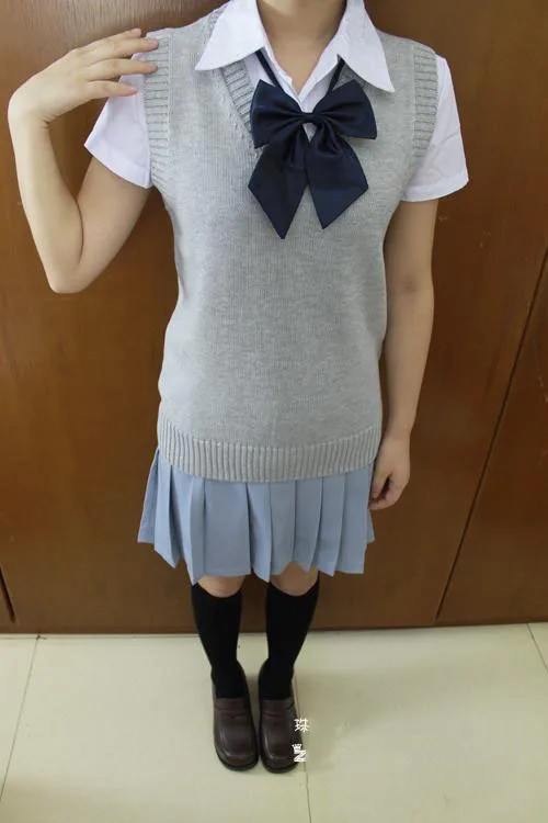 Женский свитер без рукавов с V-образным вырезом | Женская одежда