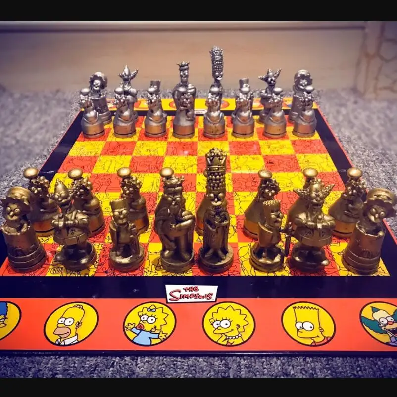 Золотой Серебряный Симпсон шахматный набор игра международные шахматы складная