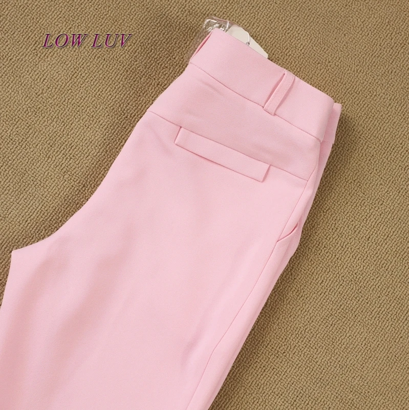 Костюм брючный женский из двух предметов блейзер пиджак и брюки весна-осень |