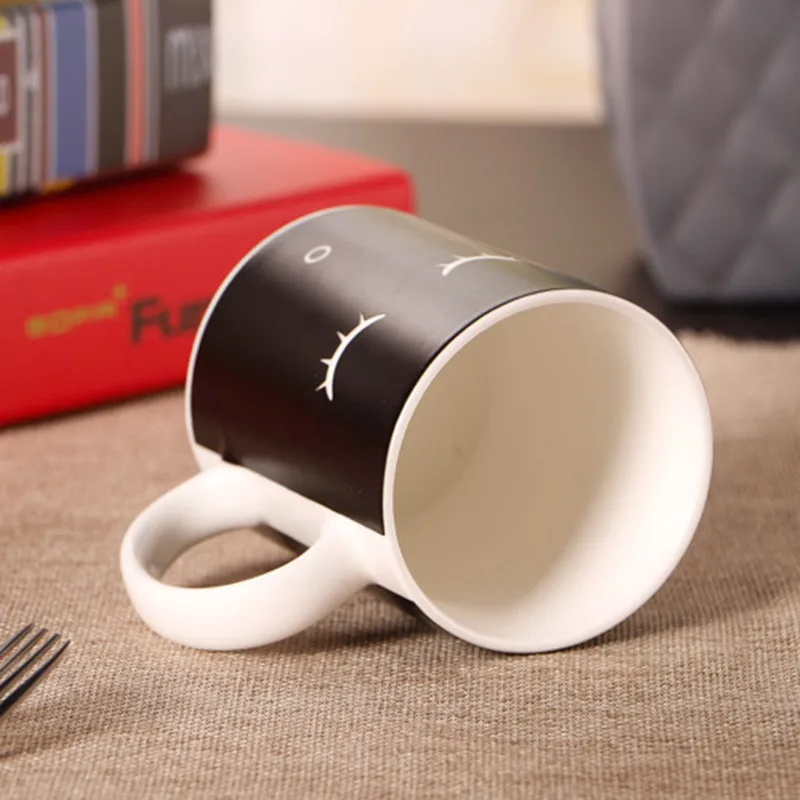 Кружка для путешествий с забавным смайликом меняющая цвет волшебная кофейная