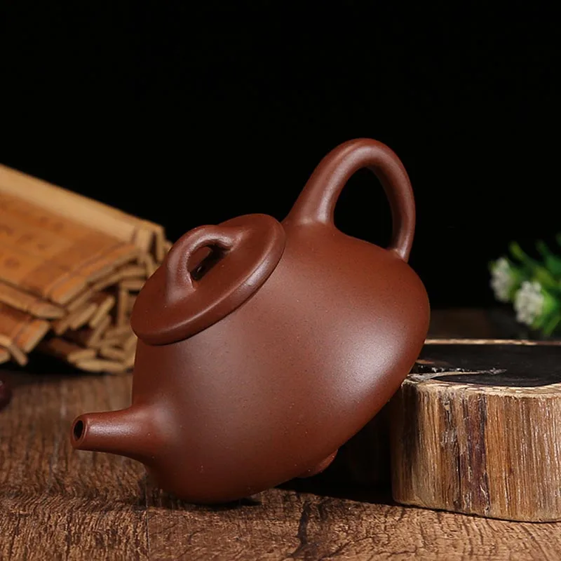 

140ML Authentic Yixing Purple Clay Mini Teapot Raw Ore Zi Mud Small Stone Scoop Zisha Pot Household Teaware Tieguanyin Kettles