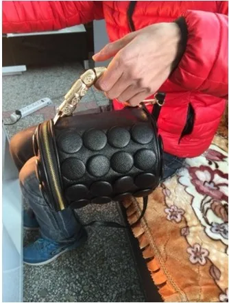 Модная женская сумка-мессенджер модная кожаная сумка стереоскопические сумки через плечо с кисточками в горошек синяя Роза красная женская сумка