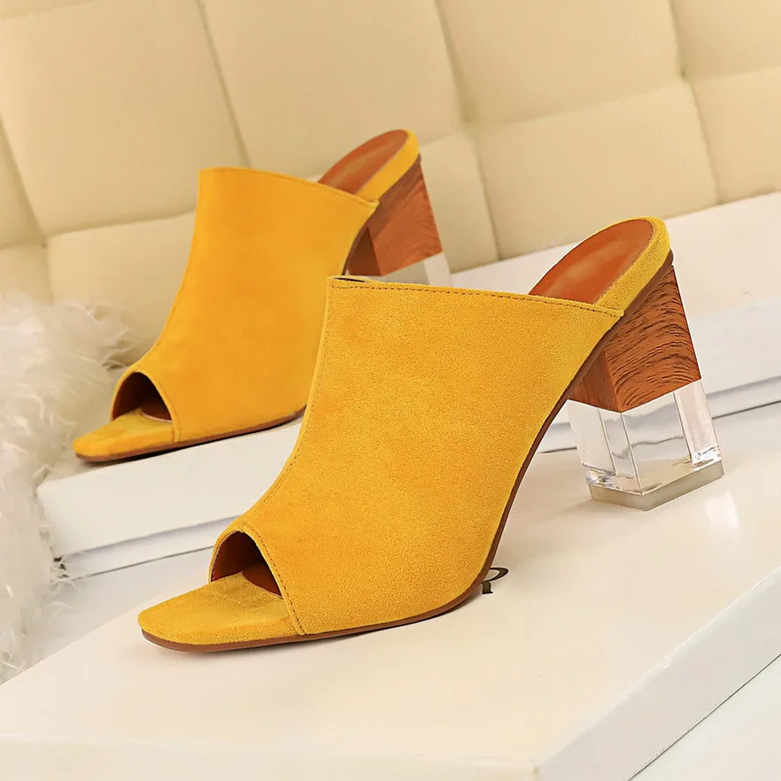 Мюли женские на блочном каблуке 9 см сланцы шлепанцы пикантные туфли высоком