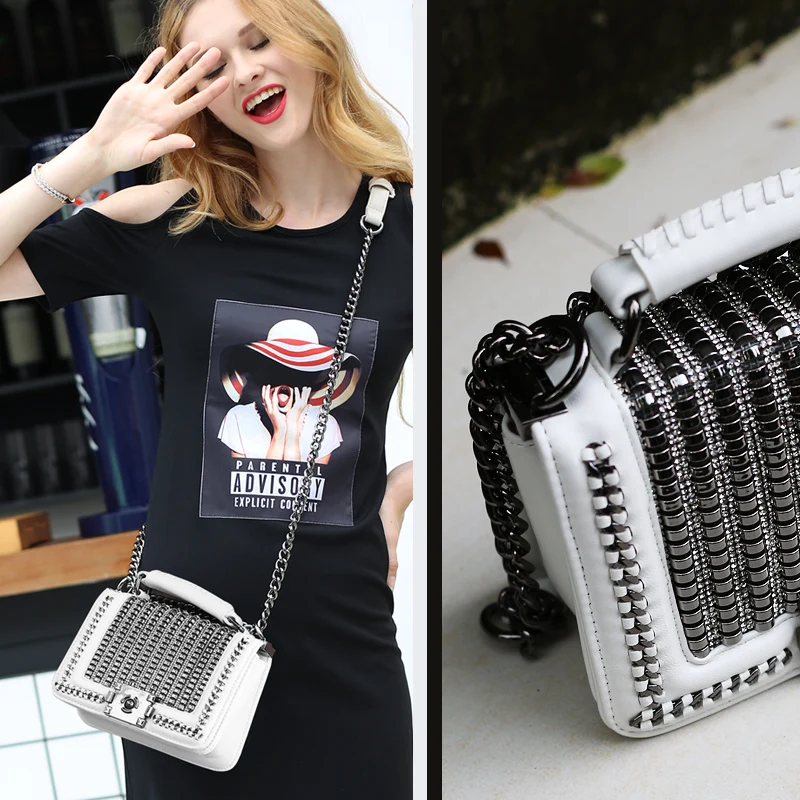 Женская сумка-мессенджер KZNI из натуральной кожи с цепочкой и заклепками на лето