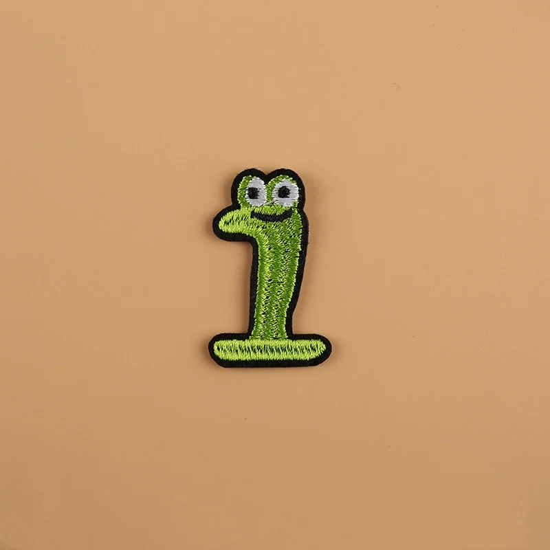 10 шт. буквенные значки с героями мультфильмов сделай сам лягушка для Kawaii рюкзак