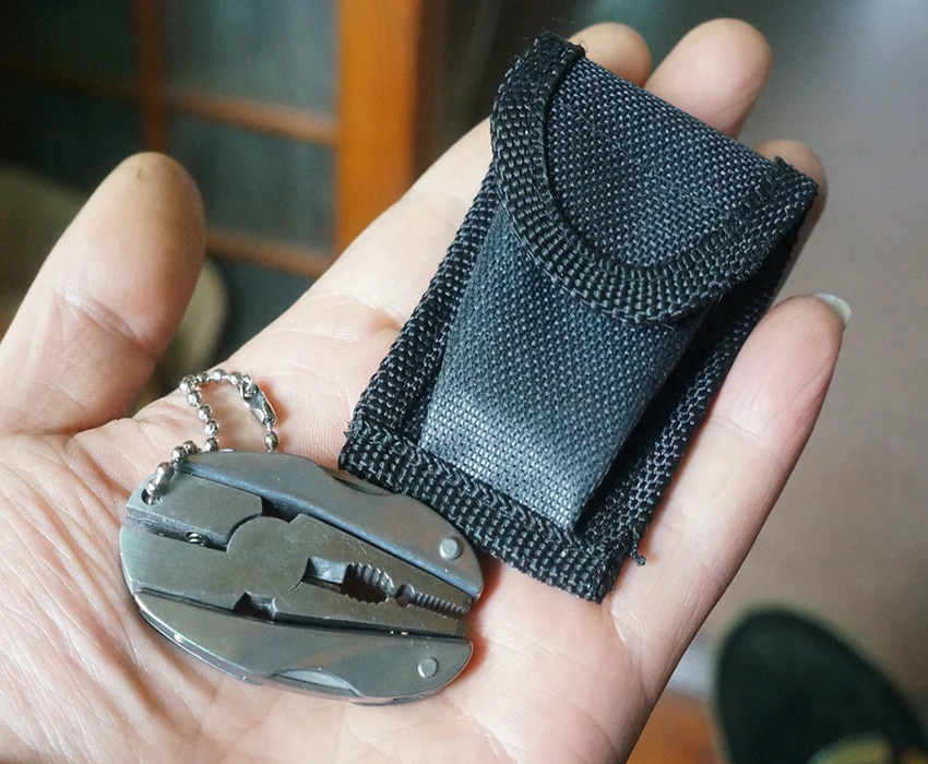 

Fishing Tools Outdoor Portable Multifunction Pliers Camping Hiking Tool Folding Survival Knife EDC Multi Tools Knives Key Chain