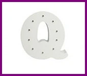 Letter Q Белые деревянные буквы, декоративная фигурка, СВЕТОДИОДНЫЙ знак маркиза, светящийся алфавит, ночник, для дома, настенный, детский светодиодный светильник - Цвет: Letter Q