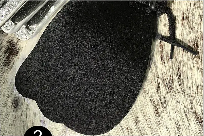Twotwinstyle Sexy бретелек Бюстгальтеры для женщин Push-Up Bra Кружево Up Bralette Для женщин Нижнее Бельё для девочек Невидимый Бюстгальтеры для женщин siere белье бесшовные bralet - Цвет: black