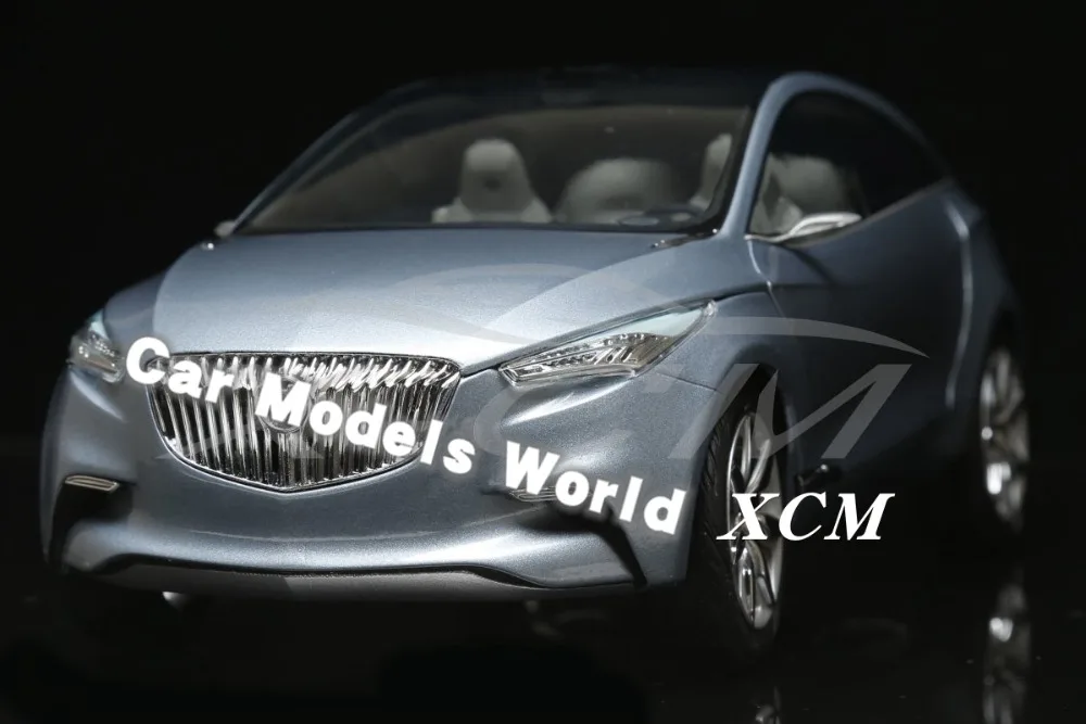Литая модель автомобиля для концептуального видения 1:18 (синий) + небольшой