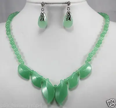 Бесплатная доставка&gt Ювелирные изделия зеленый нефрит ожерелье серьги SetAAA 18K GP