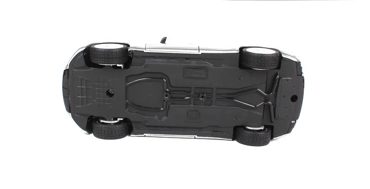 Bburago 1:24 Maserati SUV моделирование сплава Модель автомобиля ремесла украшения коллекция игрушка инструменты подарок