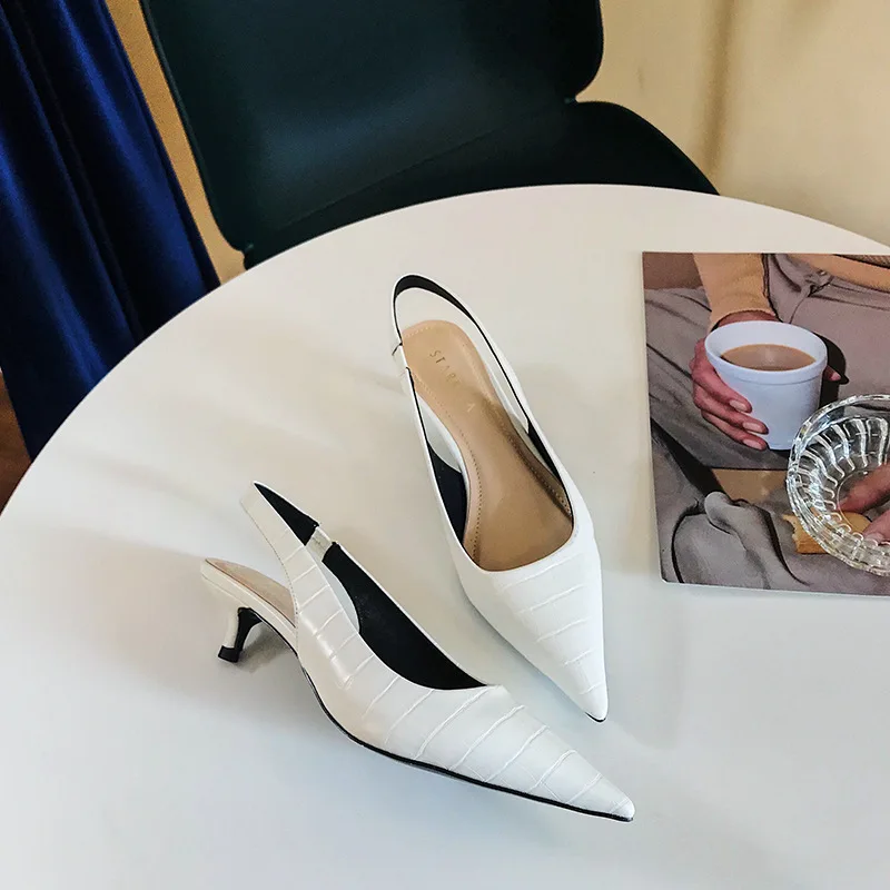 Новая весенняя женская обувь в Корейском стиле модные тонкие туфли на высоком