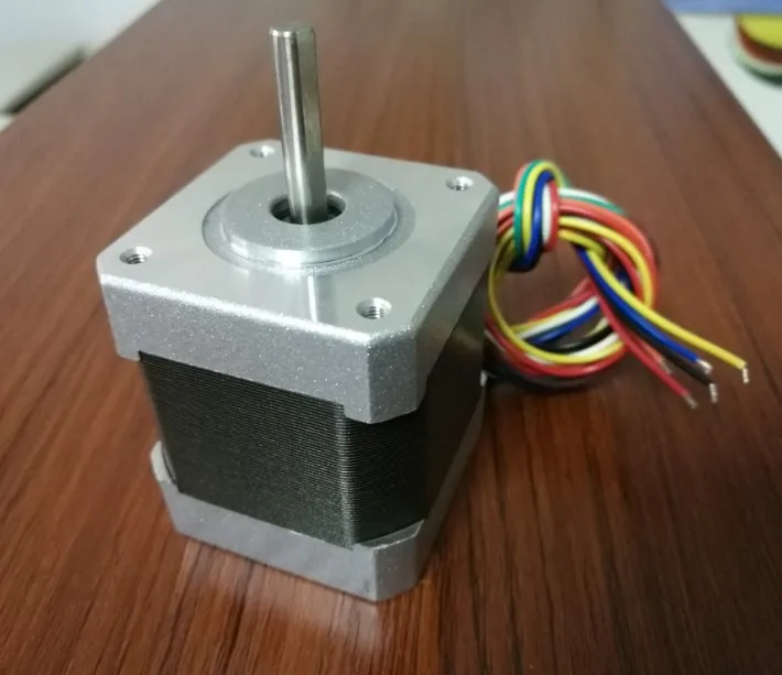 Новый двухфазный гибридный шаговый двигатель Leadshine 42HS03 NEMA 17 Размер 8 моторные