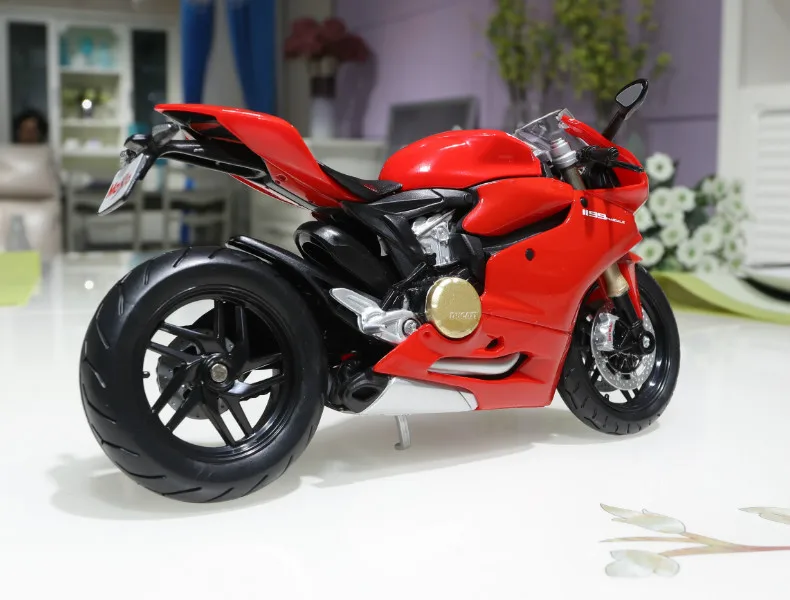 Maisto 1/12 Ducati1199| |