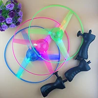 Красочная забавная игрушка, тянущаяся струна, Красочный светодиодный светильник, летающая тарелка, диск, детская игрушка, как детский подарок на год - Цвет: ship in randon color
