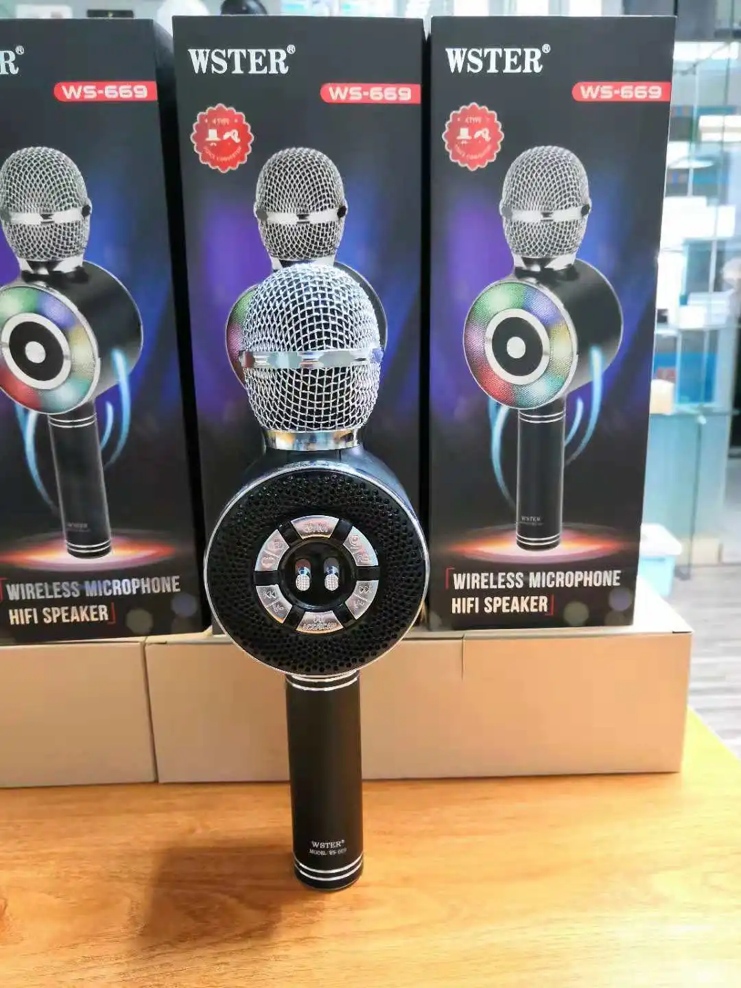 Ws669 караоке микрофон красочные светодиодные фонари мобильный телефон беспроводной Bluetooth Запись пение Студия микрофон для конференц-связи воспроизведения музыки - Цвет: Black