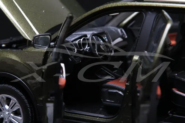 Литая под давлением модель автомобиля Changan CX70 7 мест SUV 1:18(зеленый)+ маленький подарок