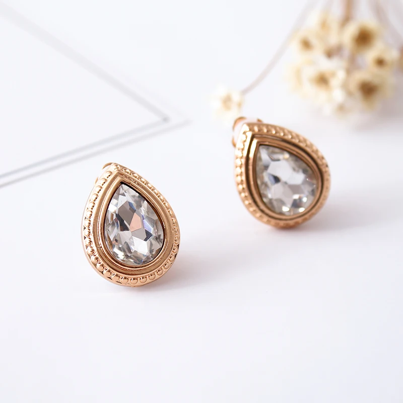 

South Korea fashion collocation ear clip water rose gold glass jewelry special store