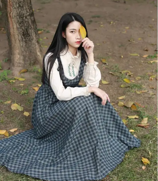 

High Quality 2018 Autumn New Arrival Flower Embroidery Fake Two Pieces Ruffles Plaid Woman Chiffon Cotton Long Dress