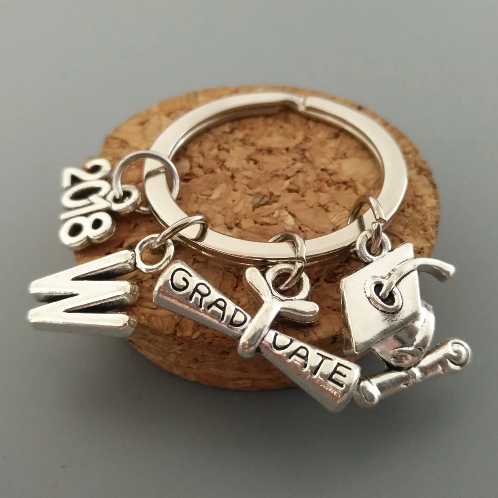 2018 старшеклассник брелок для ключей колпачок дипломированный класса Keysholder 26