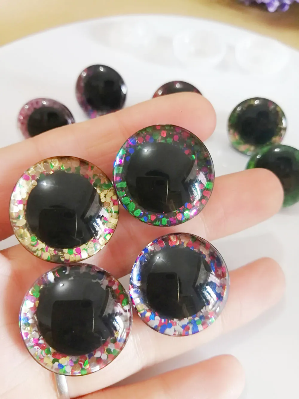100 unids/lote nueva 16mm y 20mm y 24mm borrar trapezoidal de seguridad de pl&aacute;stico de juguete ojos + colorido brillo nonwovens + arandela para mu&ntilde;eca diy-HS10-0