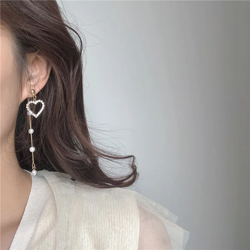 Серьги-подвески женские асимметричные с жемчугом серьги кисточками со стразами |