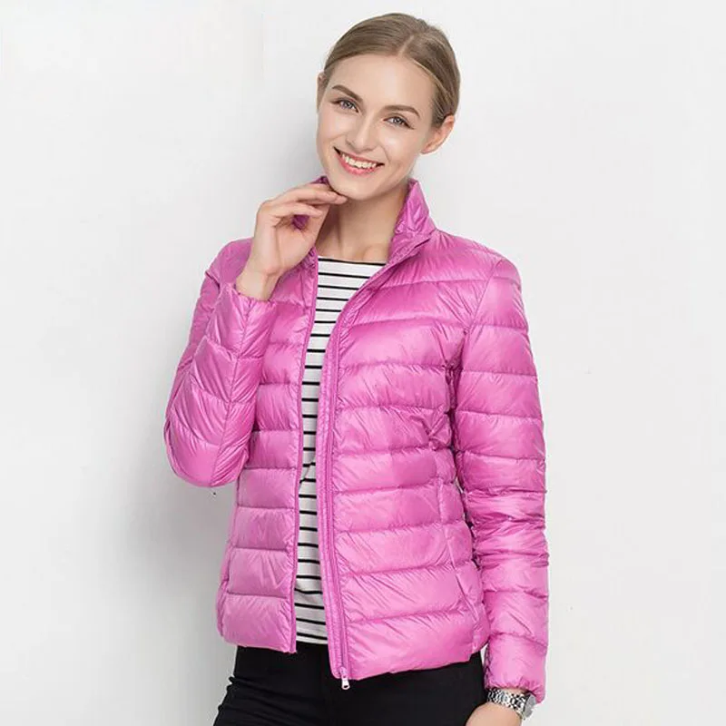 Женская длинная парка на белом утином пуху ультралегкий светильник новинка