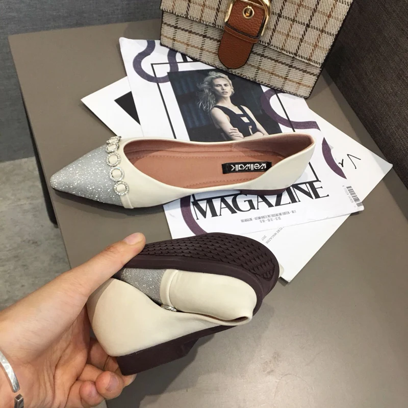 Wellwalk Women Flat Shoes Ladies Ballerinas Pointed Toe Crystal Chain Glitter Leather PU Mixed Color Female Summer Slip On Shoes