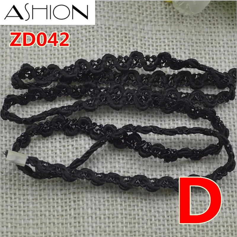 Полиэфирная гофрированная плетеная лента с краями 10 мм белого черного