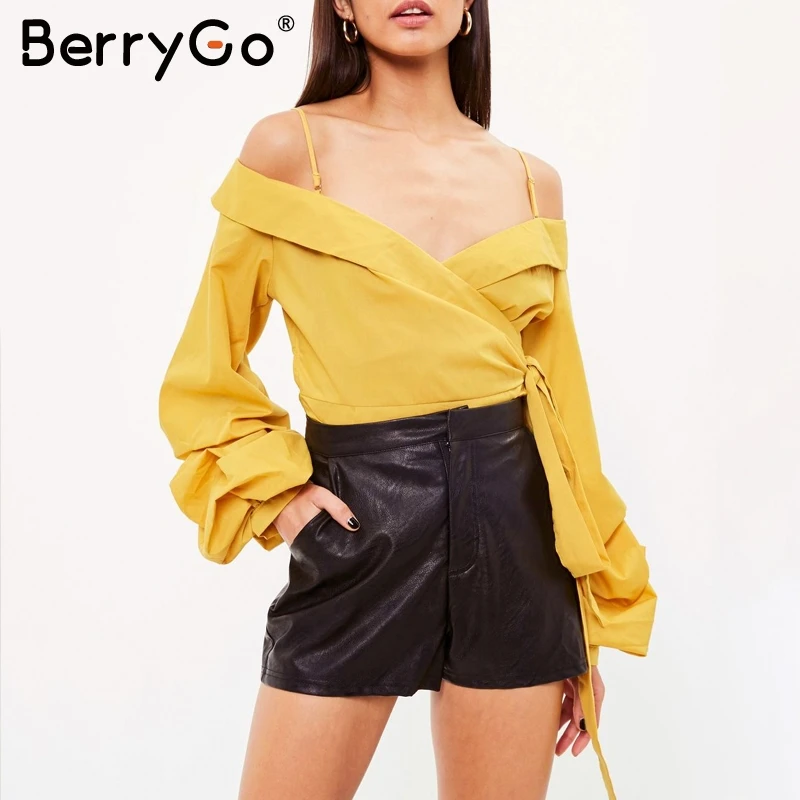 BerryGo женская блузка с открытыми плечами на лямках, рубашка с рюшами и рукавами-фонариками, белая женская блузка, уличная одежда, повседневный летний топ с поясом
