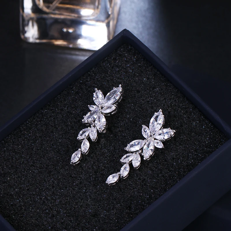 GMGYQ Aretes De Mujer impernos 2018 циркониевый режим Zomer Stijl Sieraden Lange bungelunde Leaf Oorbellen Voor