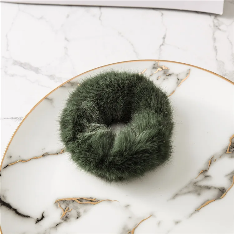 8 dark green Милые эластичные резинки для волос для девочек, искусственный мех, резиновое эластичное кольцо, веревка, пушистый галстук, аксессуары для волос, меховые резинки, повязка на голову - Цвет: 8 dark green