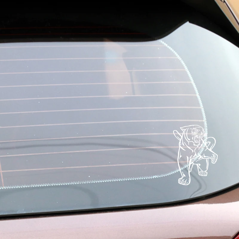 

YJZT 13.5CM*18.1CM Ferocious Tiger Vinyl Decal Body Of Car Decorate Car Stickers Accessories Black/Silver C4-1185