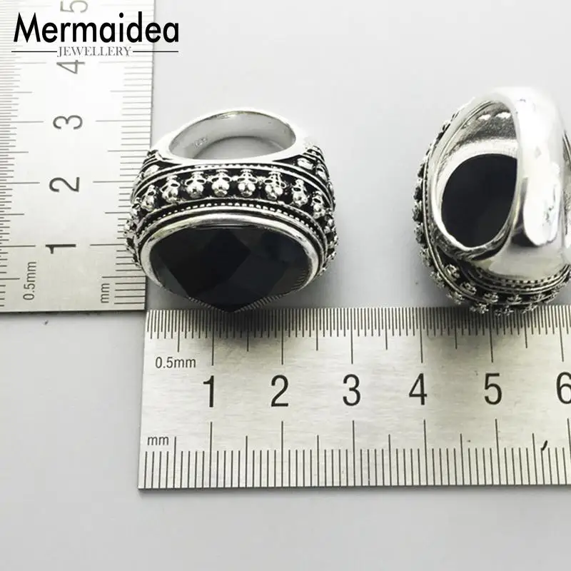 Кольцо с серебряным покрытием и миниатюрными черепами черное кольцо овальным