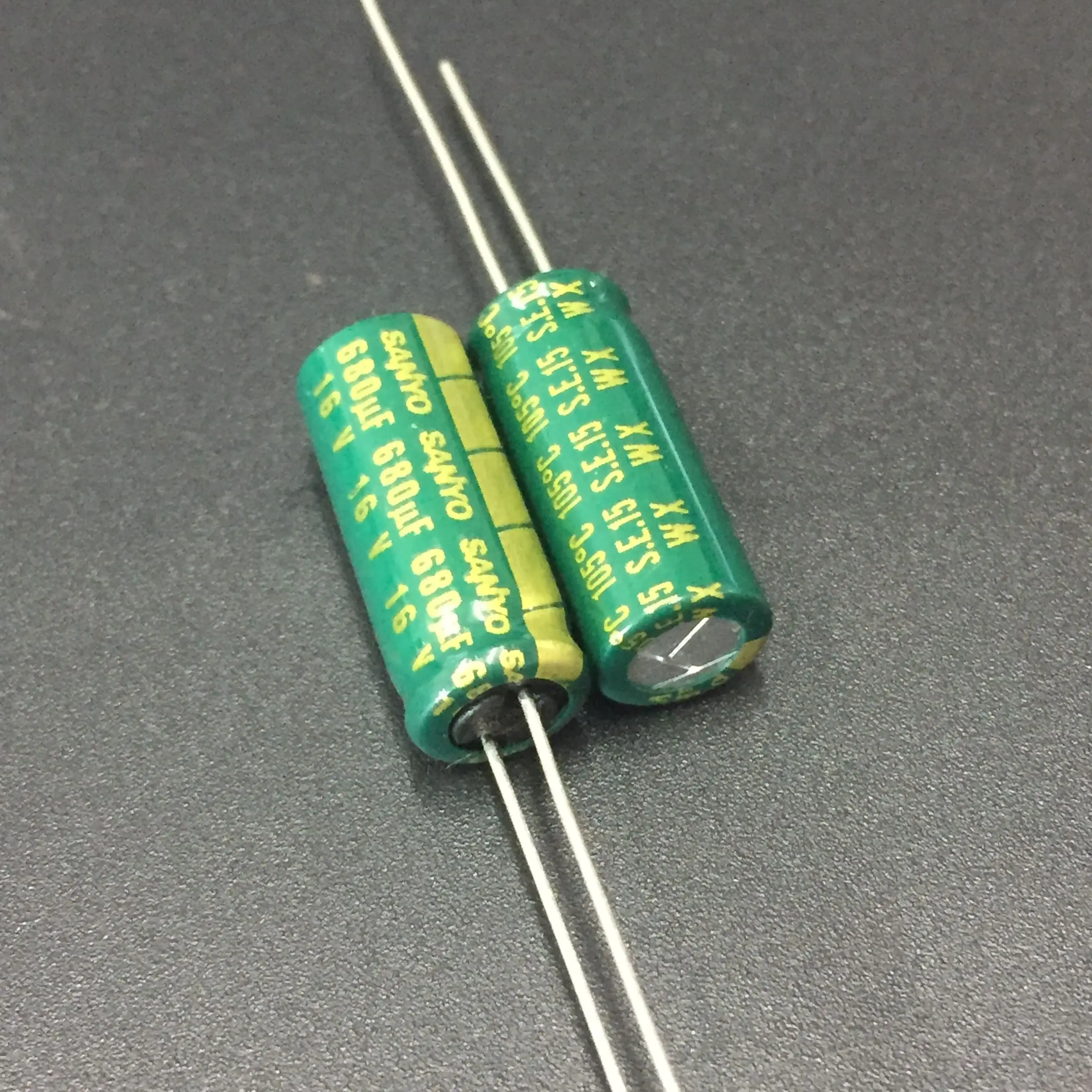 10 шт. 680 мкФ 16V SANYO WX Series 8x20 мм низкое сопротивление 16V680uF материнская плата
