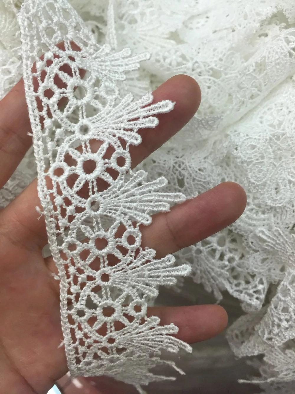 72 Ярда белый и черный в античном стиле с зубчатой вышивкой из полиэстера цвет Venise