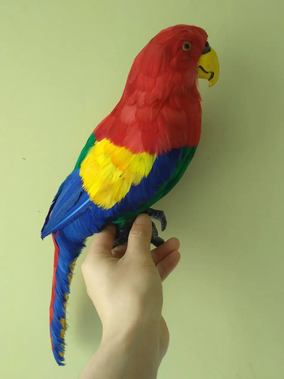 Моделирование попугая модель ручной работы пластик и мех большой цветной