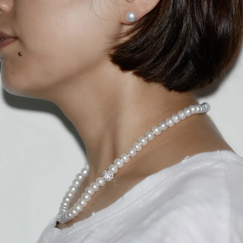 Женский комплект из колье и серёг серебра 925 пробы с натуральным пресноводным