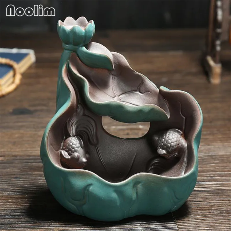 Зеленый лотоса Маленький Будда дерьмо рыбы обратного Ладан горелки водопад