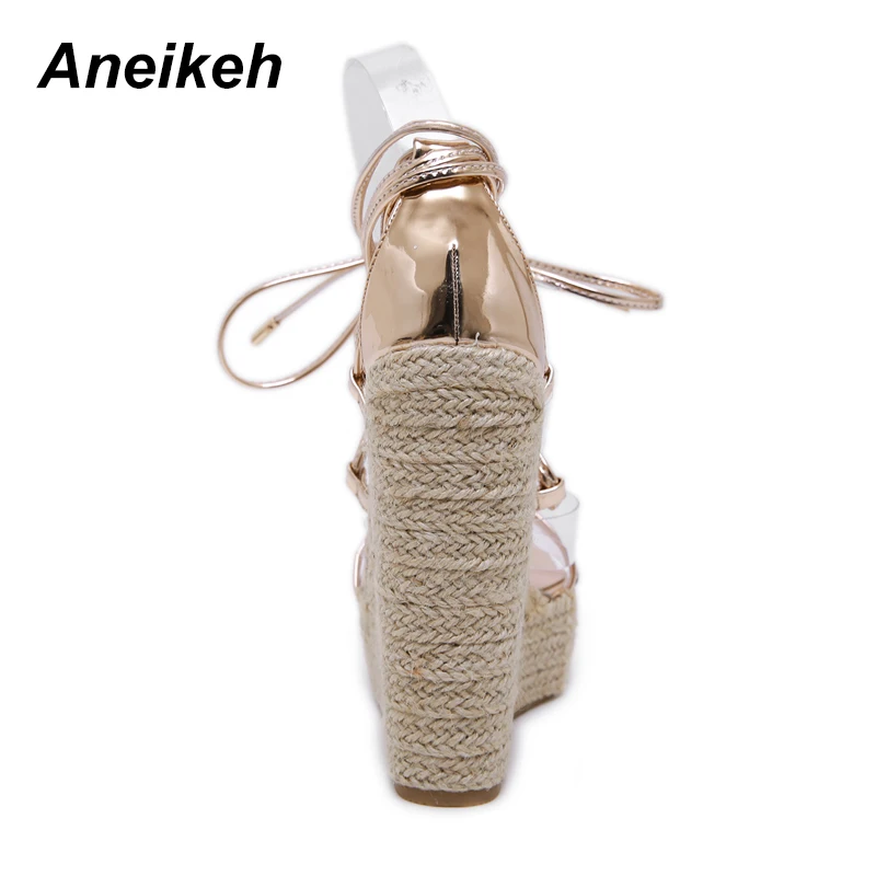 Aneikeh/сандалии из ПВХ для отдыха женские прозрачные сандалии повседневные однотонные вечерние туфли на высокой танкетке со шнуровкой и тонким ремешком; Цвет черный, золотой; Размеры 35-42