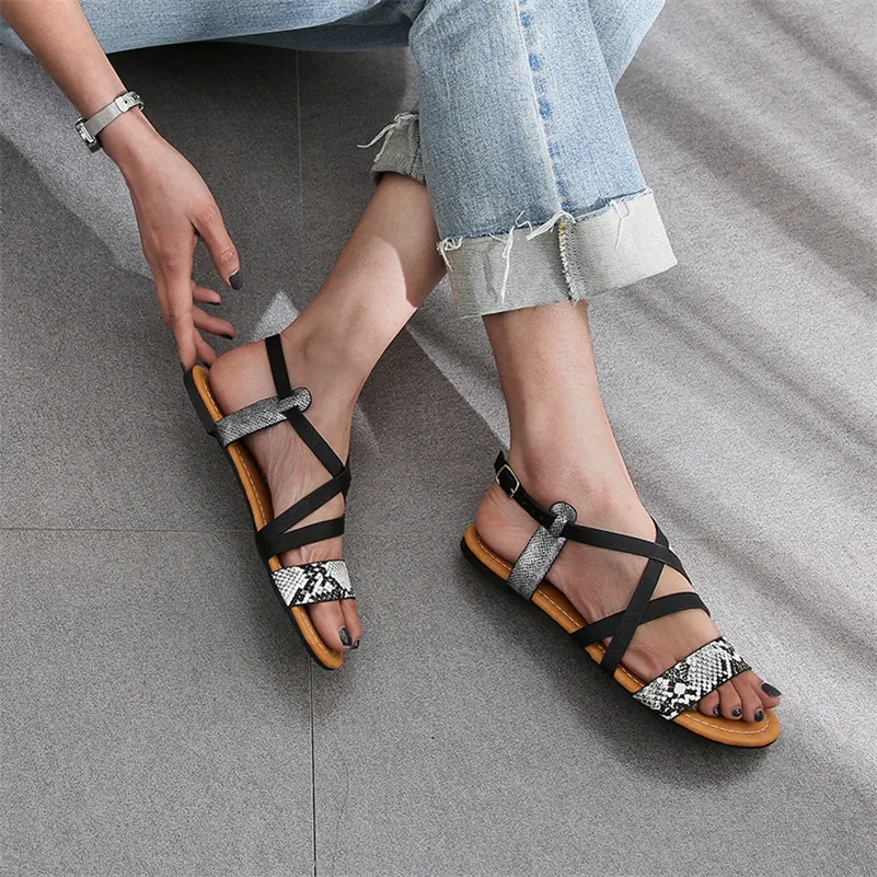 Женские босоножки из микрофибры FEDONAS черные туфли на плоской подошве с круглым