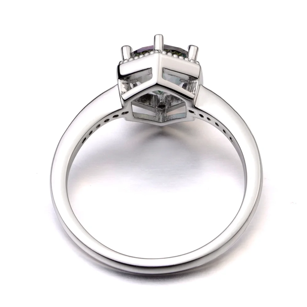 Кольцо помолвка из серебра 925 с огранкой круглого мистического топаза, радужные обещания
