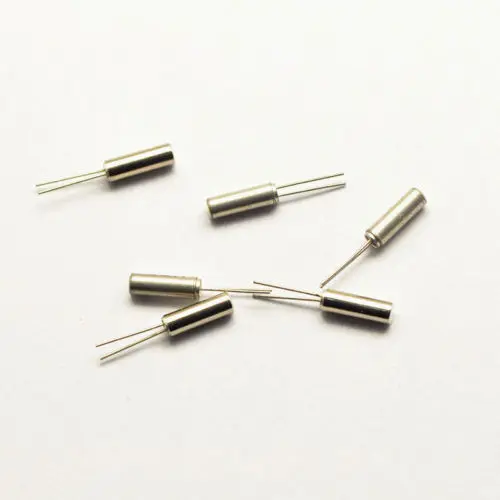 

20pcs 32.768KHz 32768HZ Crystal Oscillator 2 x 6 mm TOP NEW