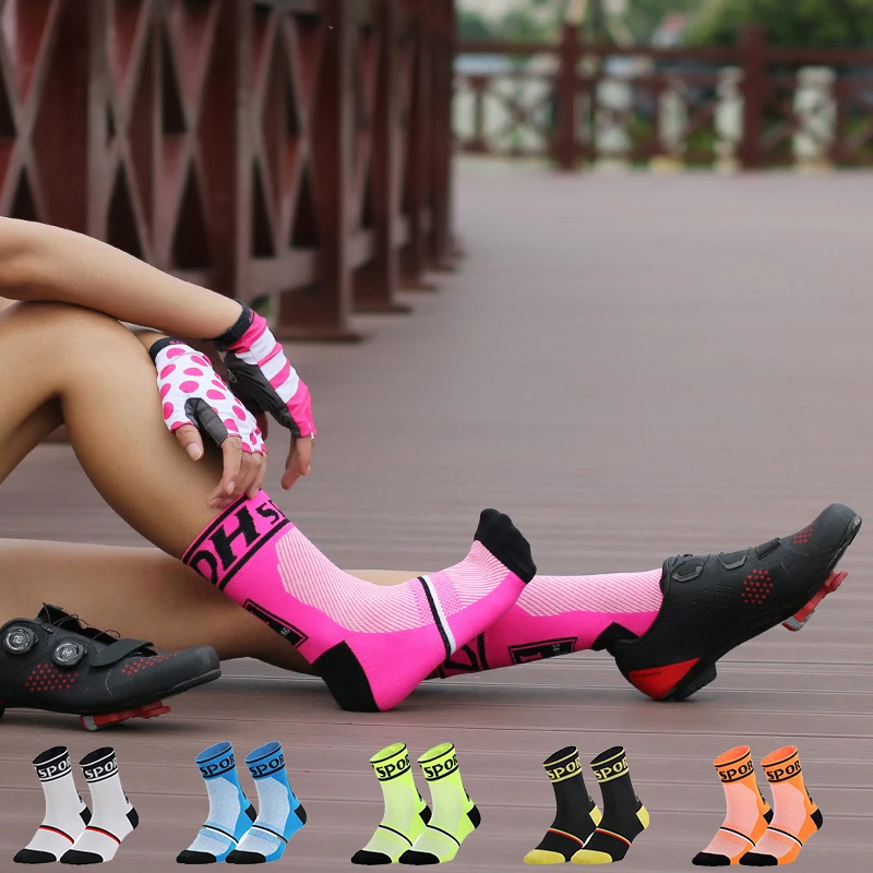 

High quality Cycling Sport Sock Protect Feet Breathable Wicking Cycling socks Bicycles Running Socks