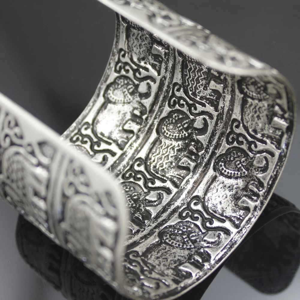 Египетский Африканский винтажный посеребренный рельефный слон OM большой